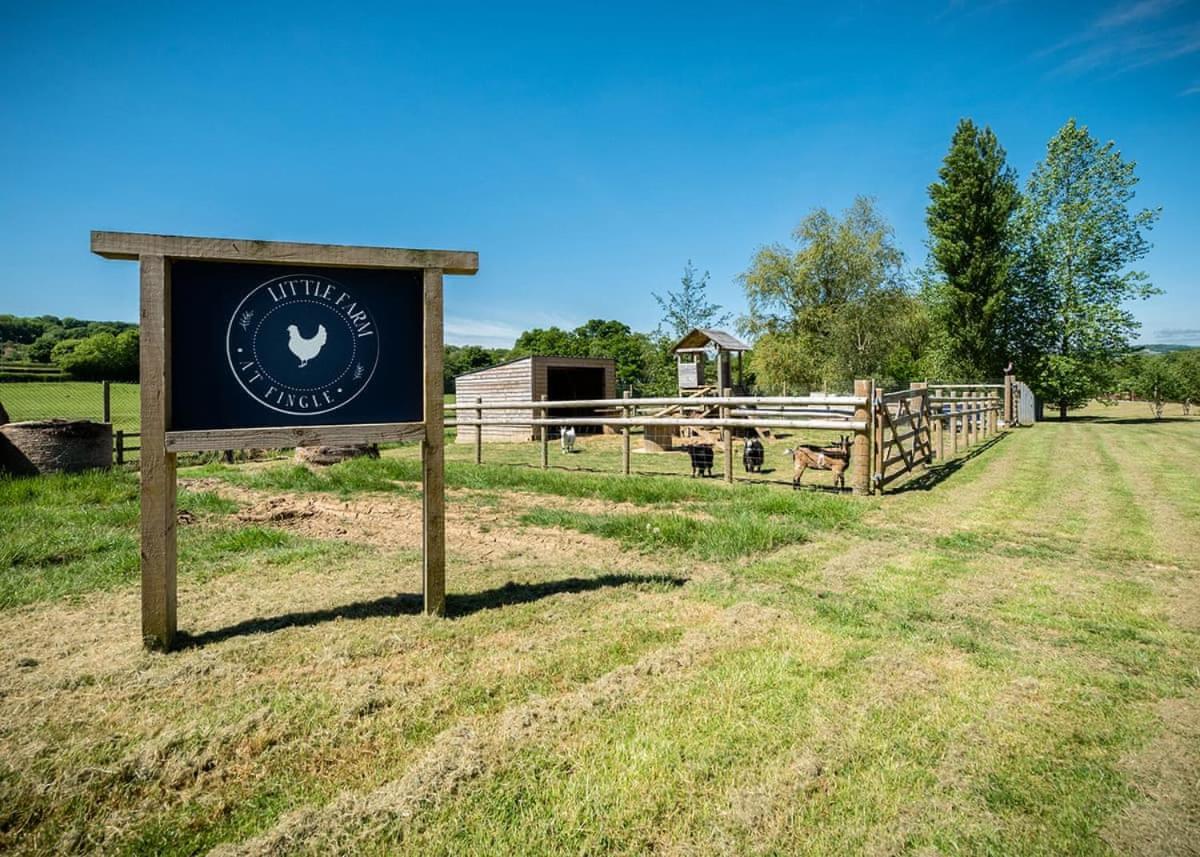 Fingle Glen Lodges Whitestone 外观 照片